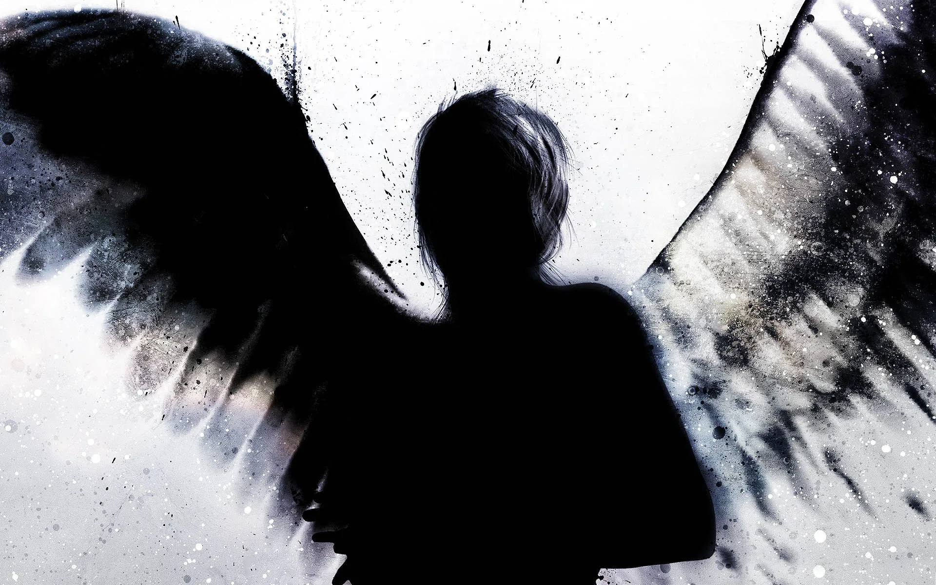 The space of now and her shadows